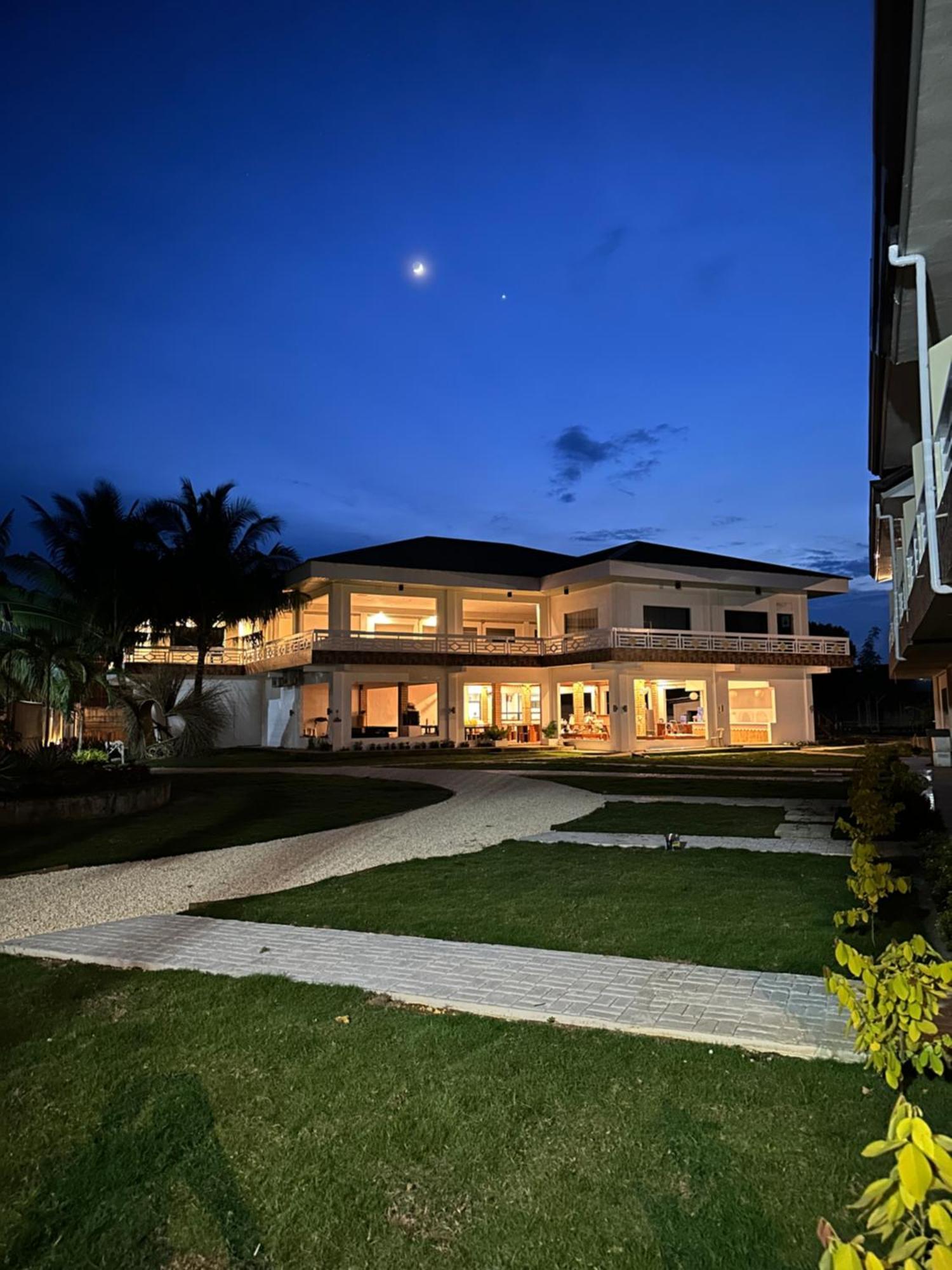 On Board Lifestyle Panglao Resort ภายนอก รูปภาพ
