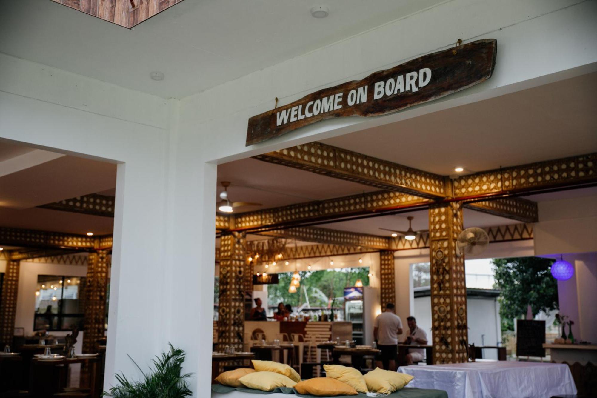 On Board Lifestyle Panglao Resort ภายนอก รูปภาพ